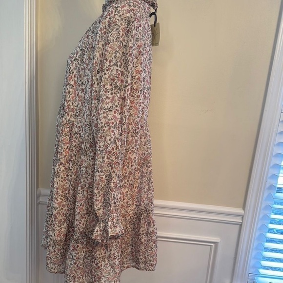 Floral Print Ruffle Dress - Picture 2 of 4